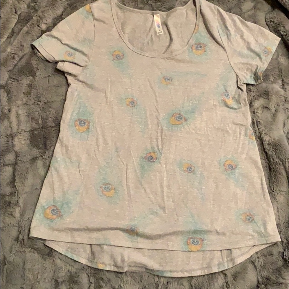 2/$10 Lularoe peacock Classic Tee